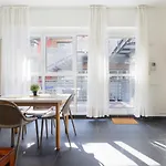 Daire Guesthost - Industrial Design Near M4 Tolstoj *