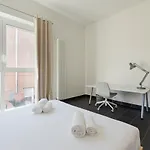 Daire Guesthost - Industrial Design Near M4 Tolstoj