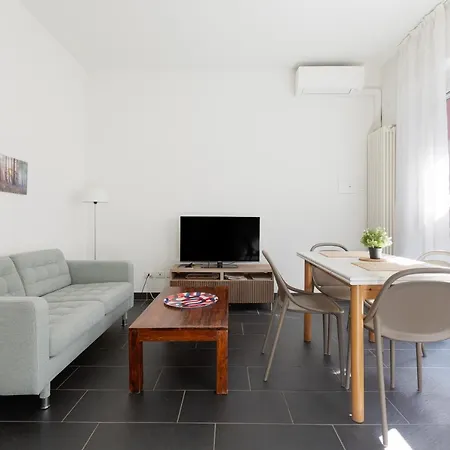 Apartment Industrial Design - With Terrace Milan